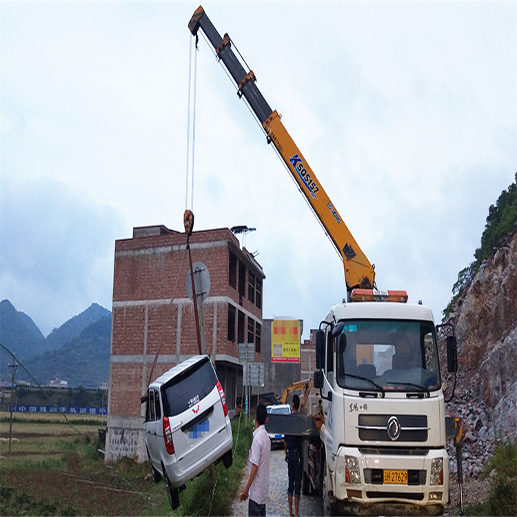 双峰请个吊车吊小车多少钱